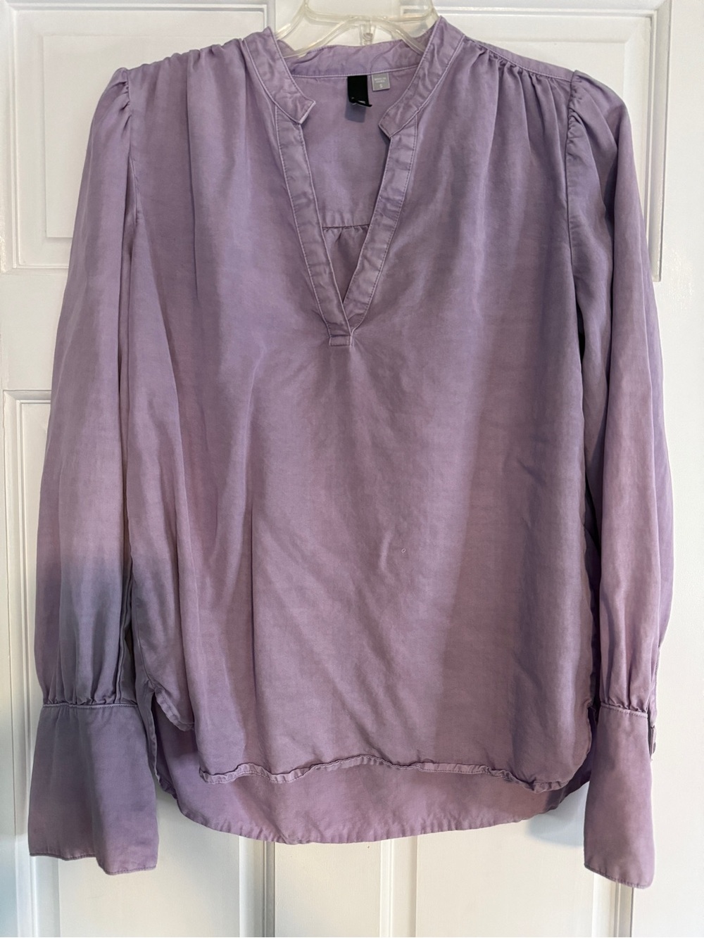 Kut from the Kloth Lavender V-Neck Long Sleeve Blouse